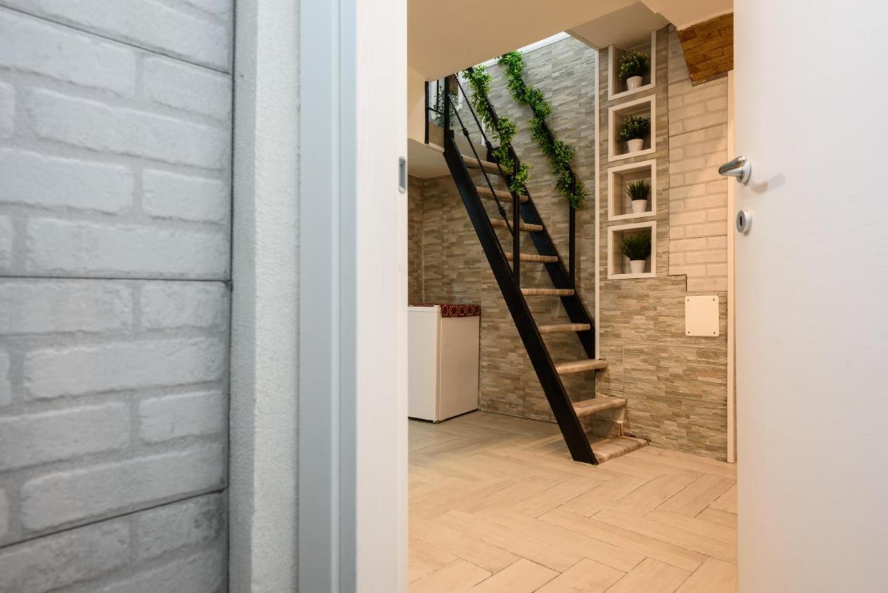 Esse Home Неаполь Экстерьер фото